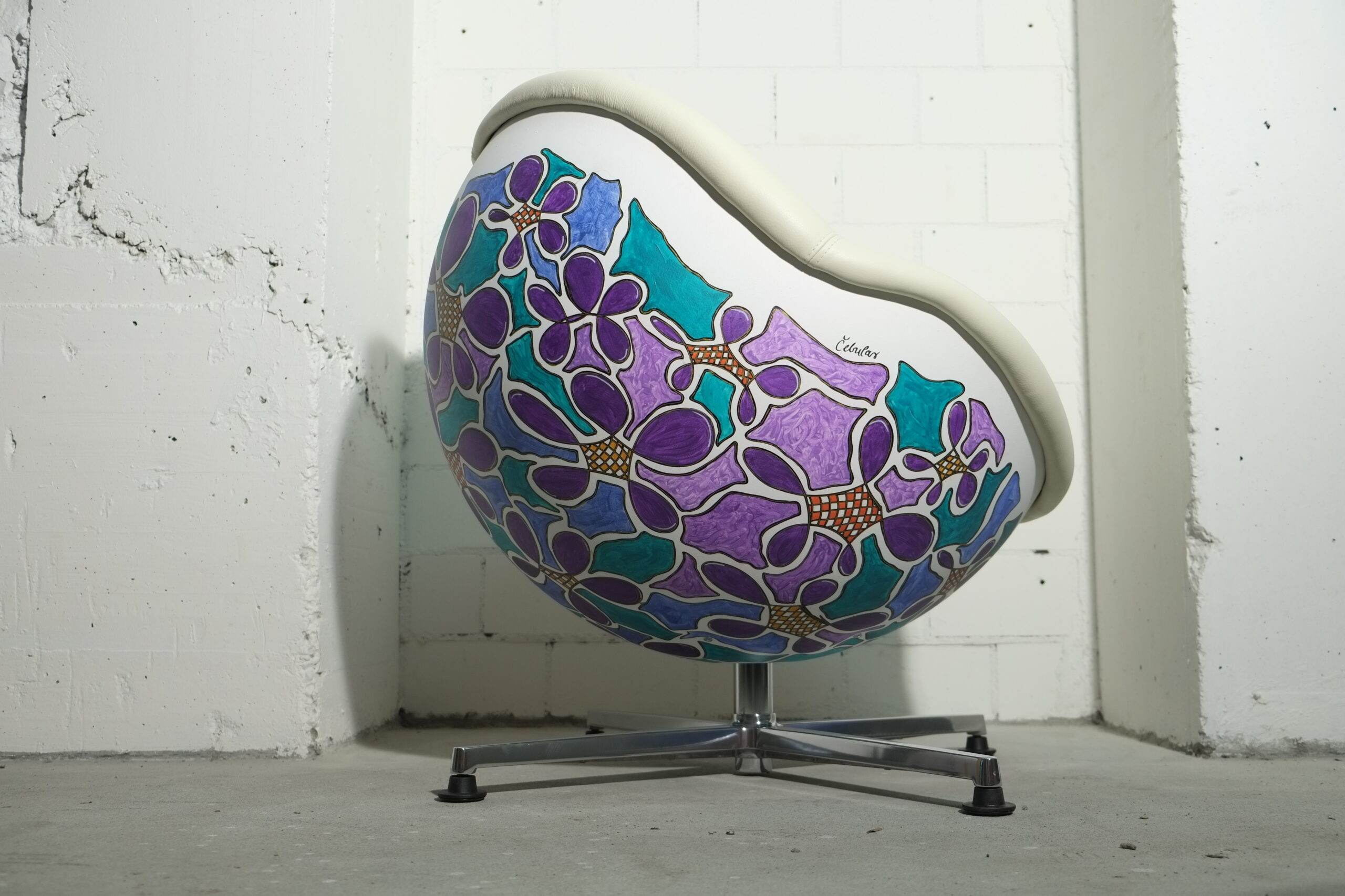 Playground Art Chair - 2014,
Original artwork on shell,
Markers and acrylic colors,
synthetic shell, leather seat cover,
height 90 cm, diameter 87 cm, seat height 40 cm