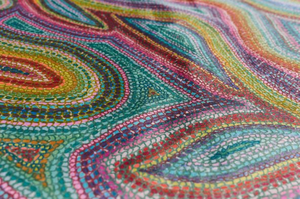 The Wave of Qi-Silk Road - 2011,
50 H x 50 W,
Colored markers,
silk, drawing